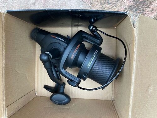 ROUGE 7500 FISHING REEL