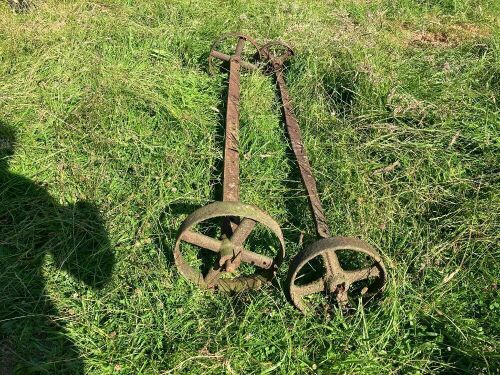 CAST AXLE AND WHEELS