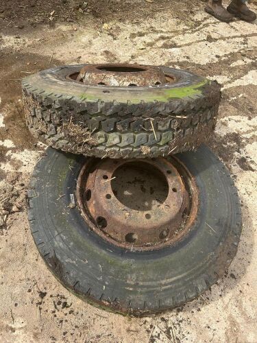 PAIR OF 295-80-22.5 DRIVE TYRES