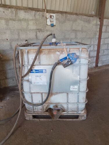 AD BLUE FUEL TANK