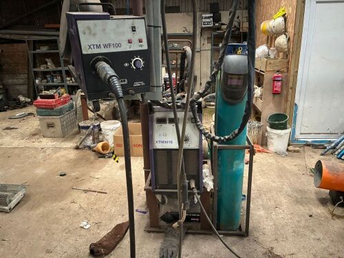 PARWELD XTM 3015 MIG WELDER