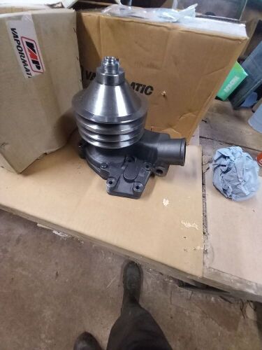 WATER PUMP - VALTRA TRACTOR