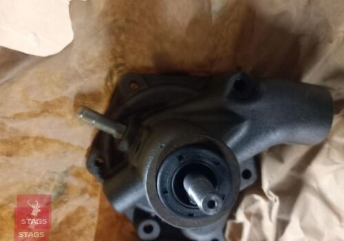 FIAT TRACTOR WATER PUMP