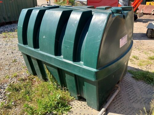 TITAN 2500L WATER TANK