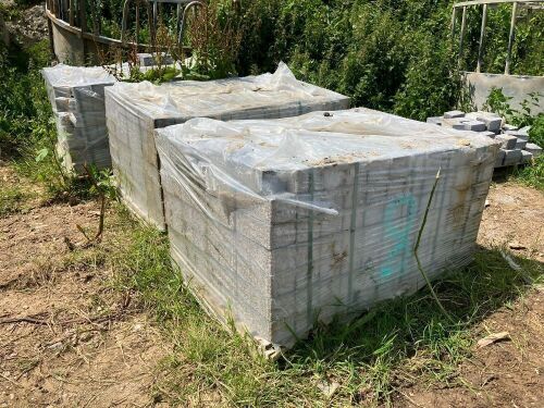 3 PALLETS OF PAVING BRICKS