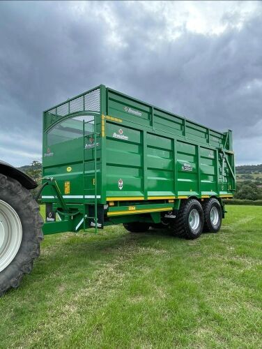 2023 BROUGHAN 18T SILAGE TRAILER