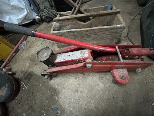TROLLEY JACK & BOX OF MISCELLANEOUS