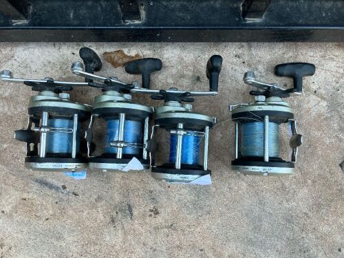 4 JD 500 FISHING REELS