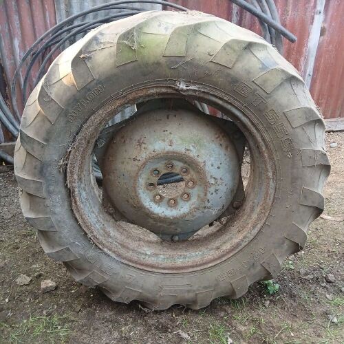 MASSEY FERGUSON 11-28 REAR WHEEL