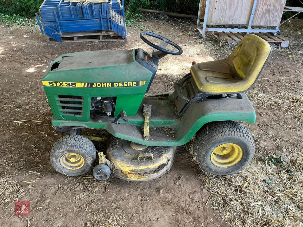 JOHN DEERE STX 38 RIDE ON MOWERM (S/R)