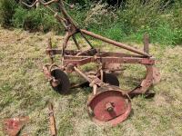 INTERNATIONAL B12 COMPETITION PLOUGH - 4