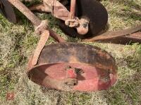 INTERNATIONAL B12 COMPETITION PLOUGH - 5
