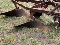 INTERNATIONAL B12 COMPETITION PLOUGH - 10