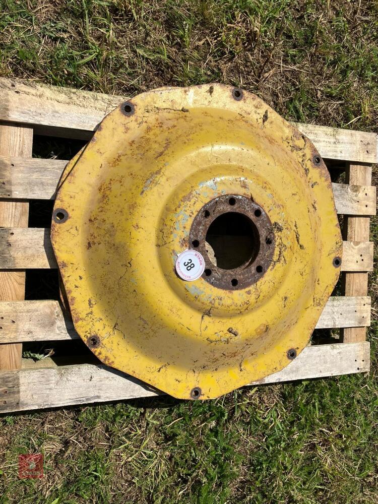 2 JOHN DEERE WHEEL CENTRES