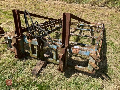 FLAT EIGHT BALE GRAB