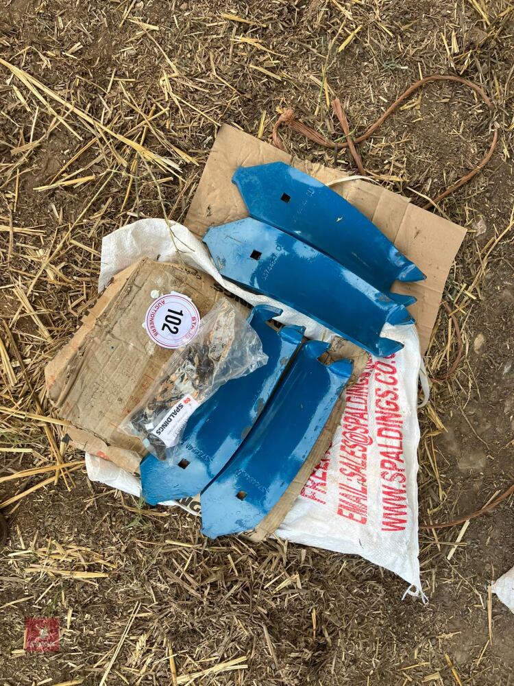 4 CULTIVATOR FEET