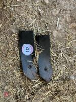 2 CULTIVATOR FEET - 2