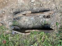 PAIR OF TELEHANDLER BRACKETS - 3