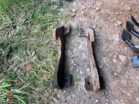 PAIR OF TELEHANDLER BRACKETS - 6