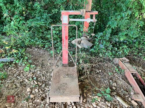 AVERY WEIGH SCALES