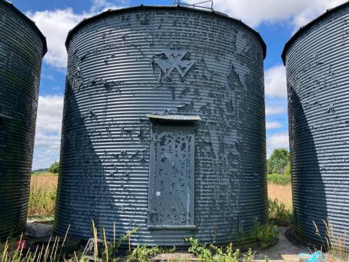 APPROX 80T GALVANISED GRAIN BIN