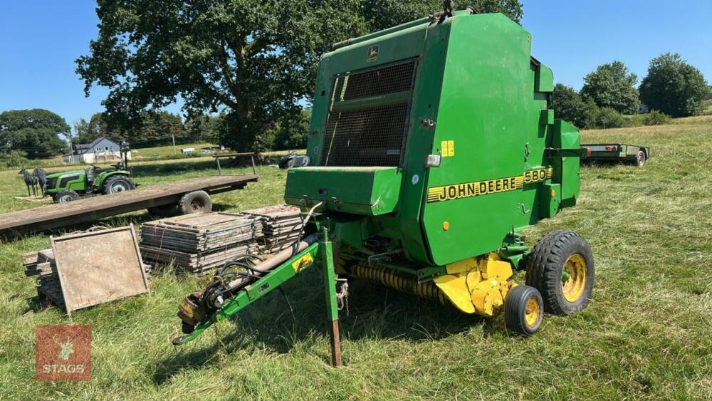 JOHN DEERE 580 ROUNBD BALER