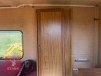 ESTERAL FLAT-PACK CARAVAN - 9