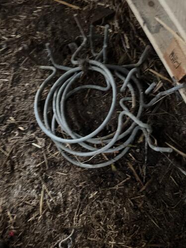 6 METAL BUCKET RINGS
