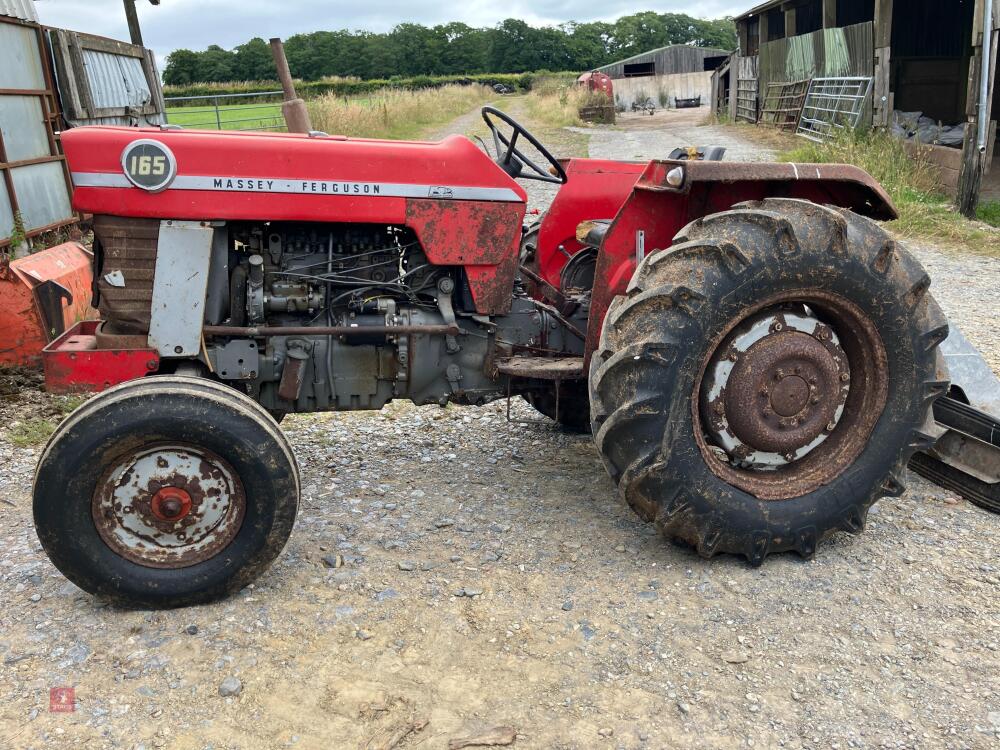 1968 MASSEY FERGUSON 165 TRACTOR