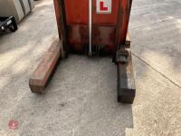 1984 BT RTS 1350/48 FORK LIFT TRUCK - 25