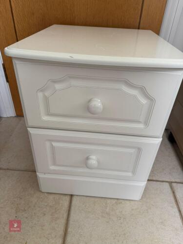 1 WHITE BEDSIDE CABINET