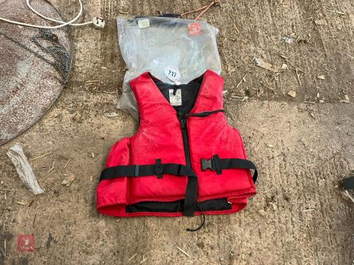 LIFE JACKET (217)