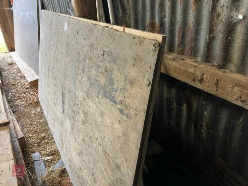 2 SHEETS OF 8' X 4'' PLY (161)