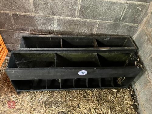 2 X 4' AD LIB FEEDERS (143)