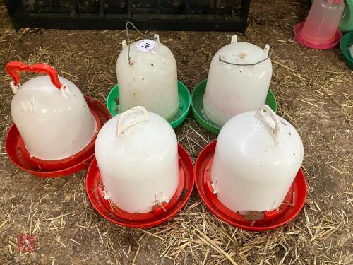 5 POULTRY DRINKERS (141)