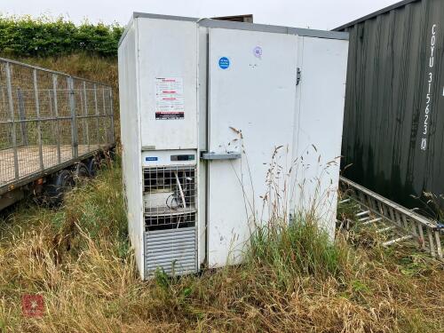 5' 4'' X 6' PORKKA CHILLER UNIT (33)