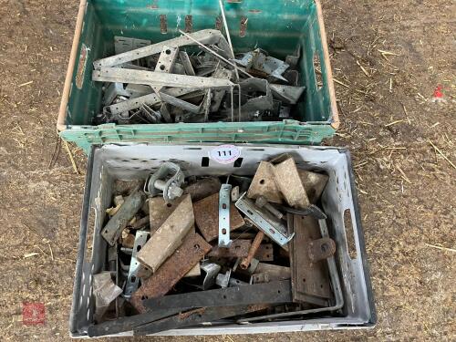 JOIST HANGERS, PLATE, FIXINGS (111)