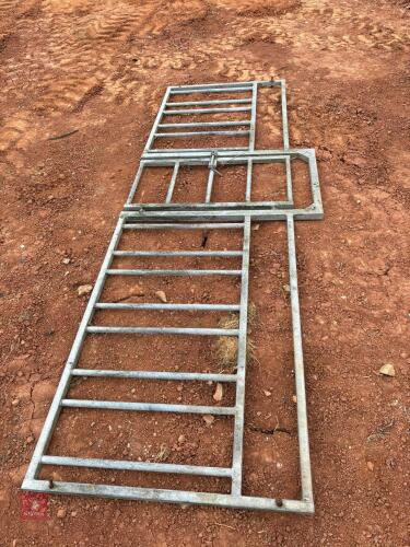 CALF BARRIER WITH INTERNAL GATE