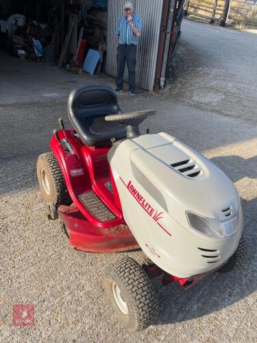 LAWNFLIGHT RIDE ON LAWNMOWER