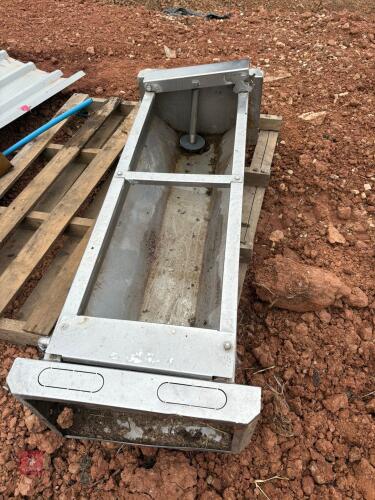 HAGRO FAST EMPTY WATER TROUGH