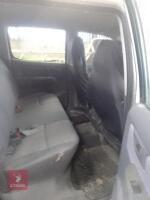 2012 TOYOTA HILUX 4WD PICK UP (S/R) - 4
