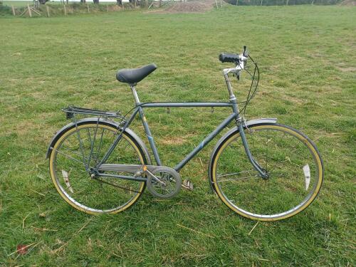 RALEIGH ADULTS BIKE