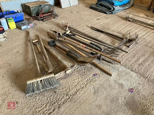 MIXED GARDEN & HAND TOOLS