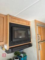 2000 R-VISION MOTOR CARAVAN - 16