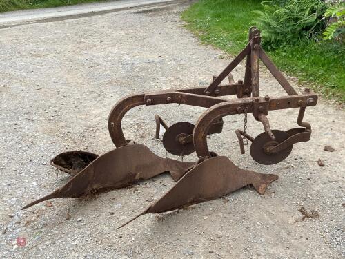 FERGUSON 2 FURROW PLOUGH (S/R)