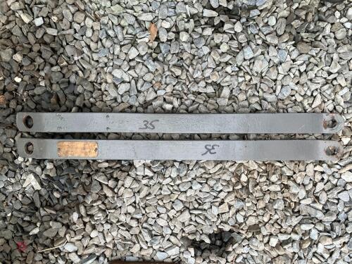 2 MF 35 STABILISER ARMS