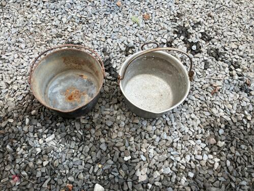 2 VINTAGE PANS