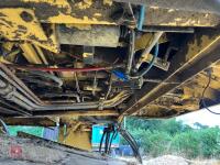 NEW HOLLAND TF44 COMBINE HARVESTER - 55