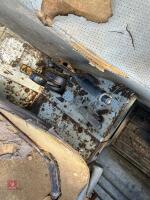 1990 MASSEY FERGUSON 390 4WD TRACTOR - 43
