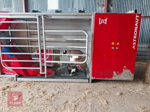 2 LELY A3 MILKING ROBOTS
